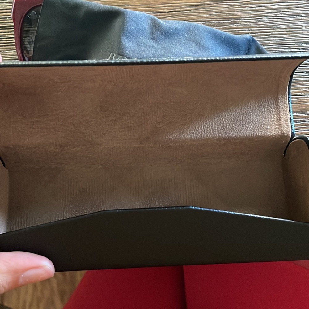 BURBERRY Burgundy Sunglasses - Picture 8 of 8